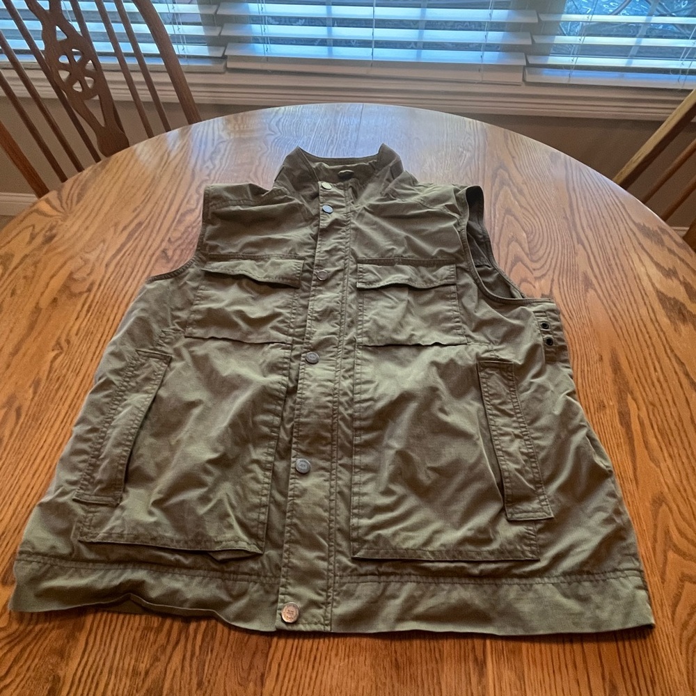 LAST CALL Eddie Bauer Fishing Hunting Outdoor Exploration Tactical Vest Men’s XL